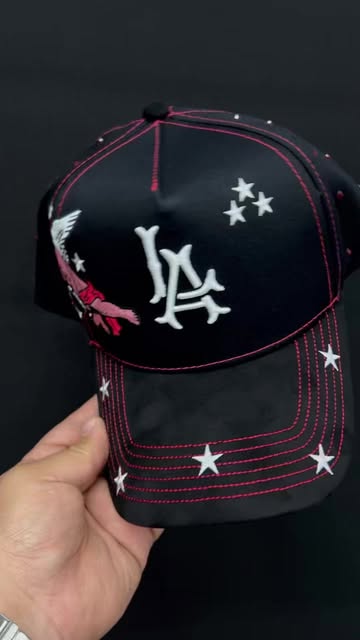 VM HATS LA